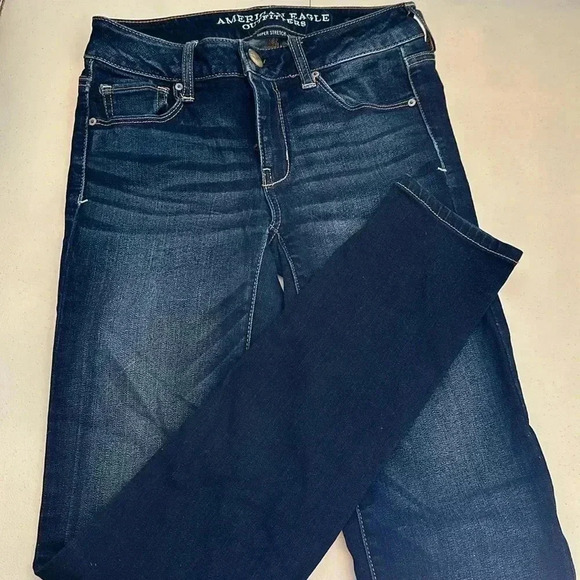 American eagle - Picture 1 of 3
